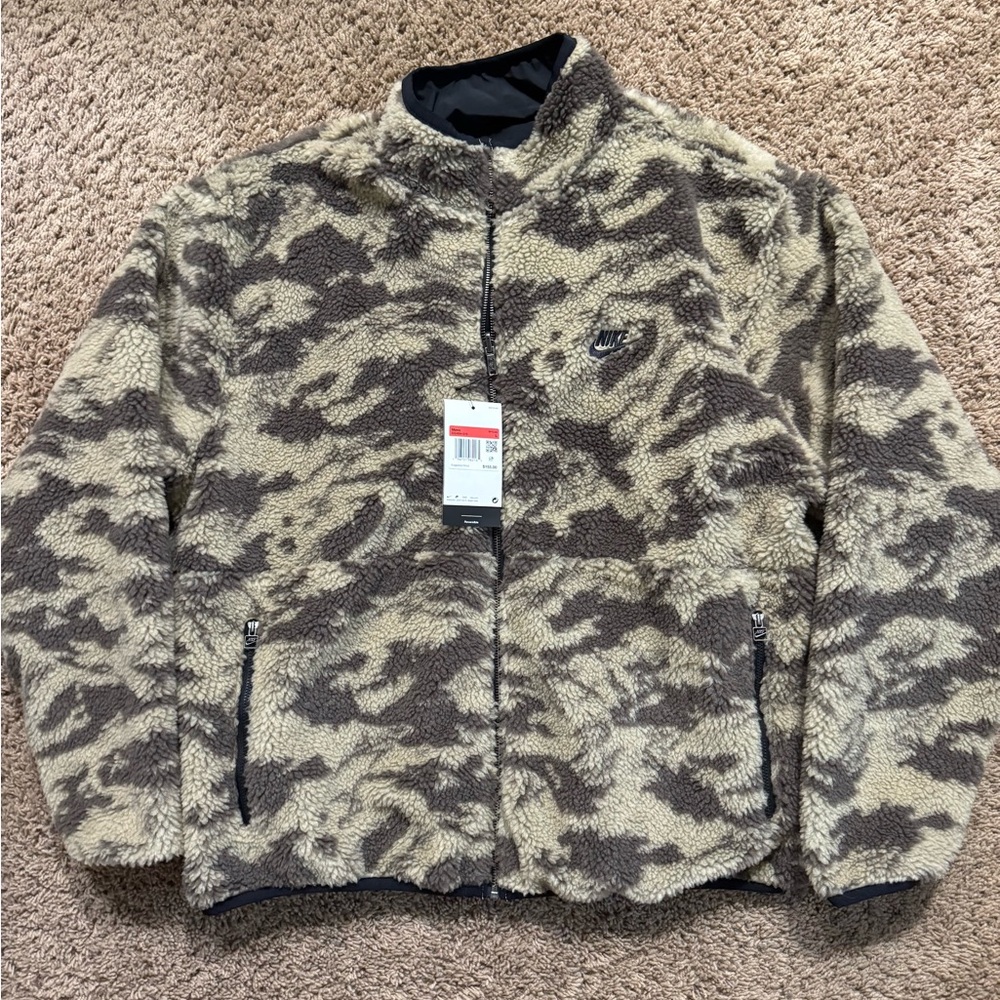 Nike Sportswear Club Fleece Plus Reversible WinterizedJacket DQ4884-010 Large